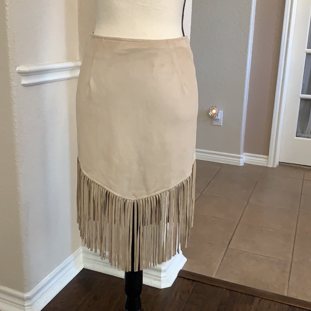 En Creme tan faux leather suede fringe skirt Size S
